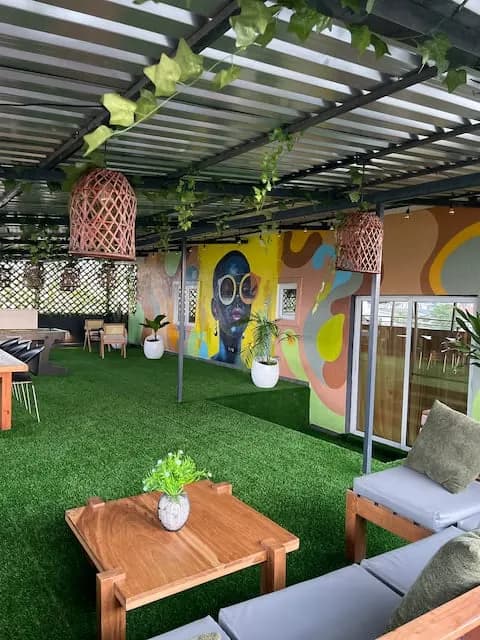 Luxury house w/exclusive rooftop at lekki phase 1