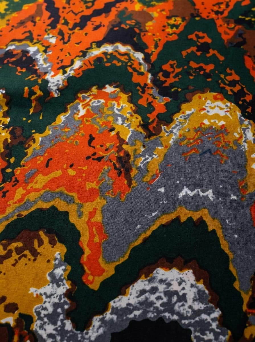 D&R Abstract Wave Print Fabric