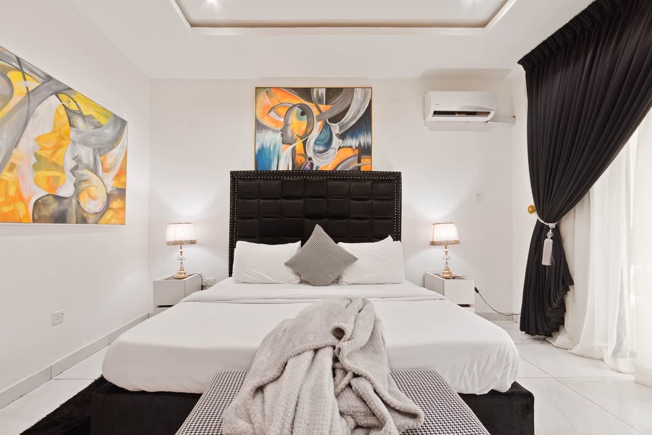 4 bedroom ensuite terrace 