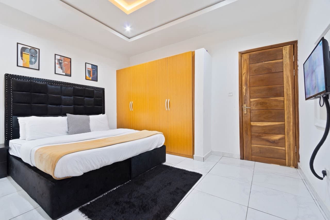 4 bedroom ensuite terrace 