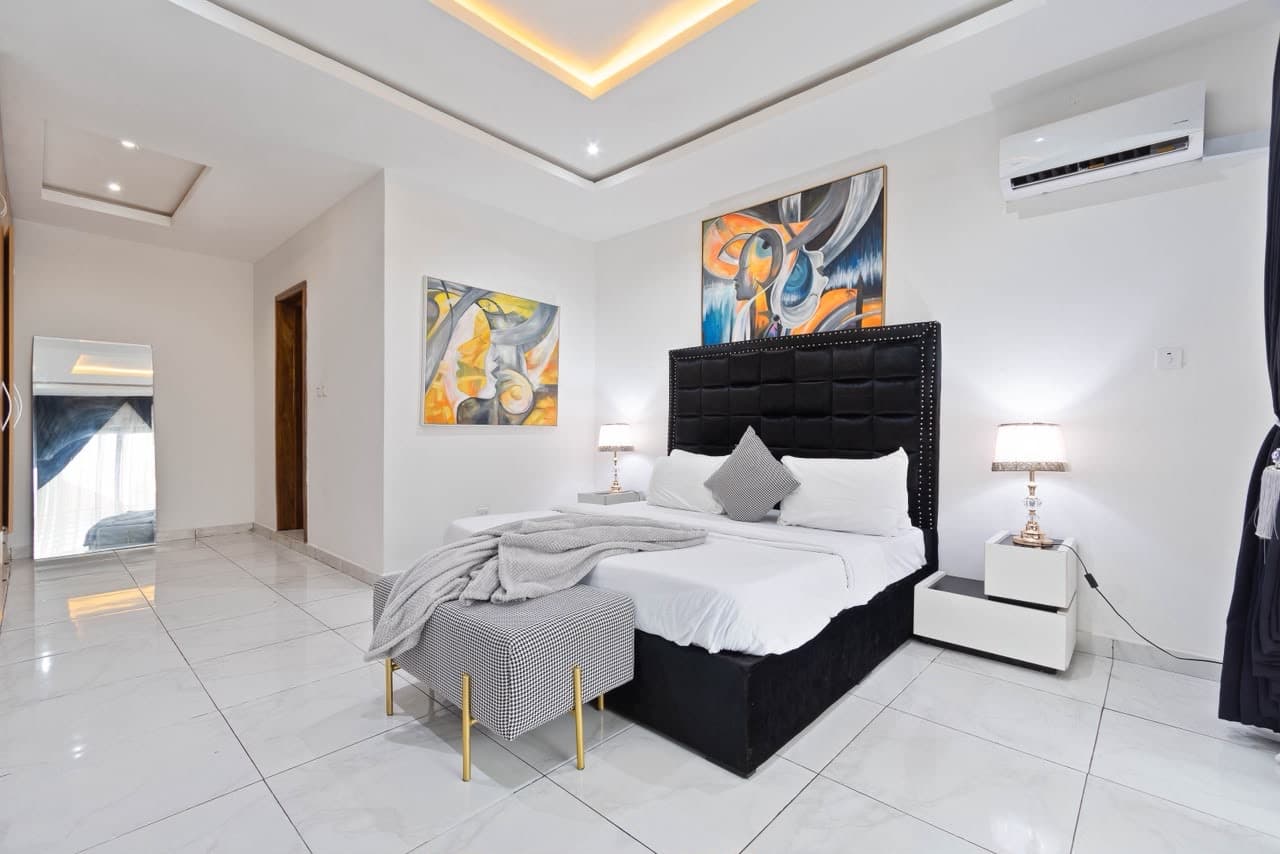 4 bedroom ensuite terrace 