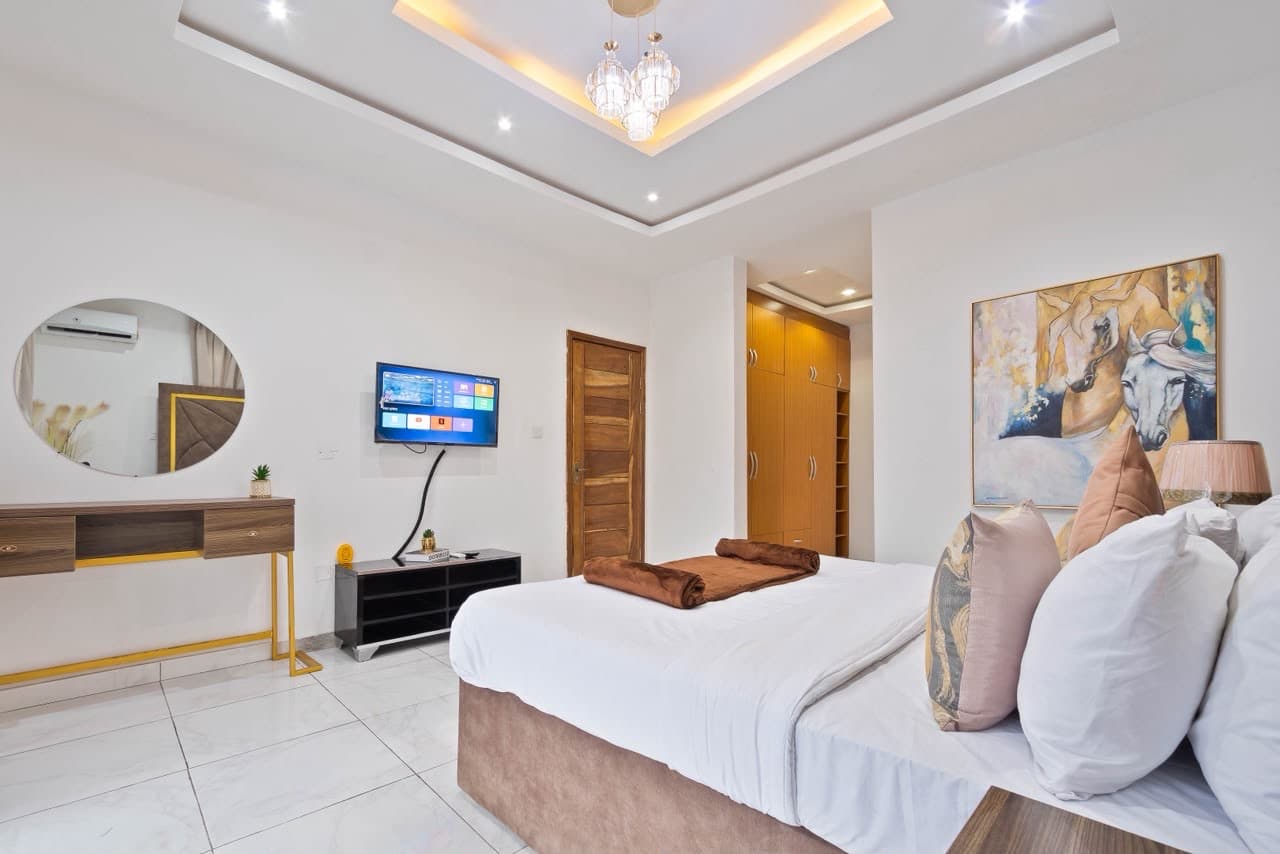 4 bedroom ensuite terrace 