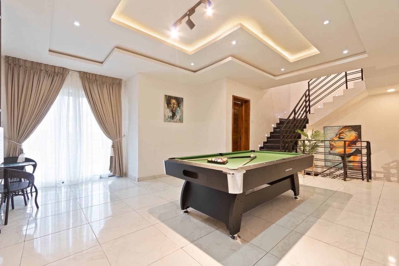 4 bedroom ensuite terrace 