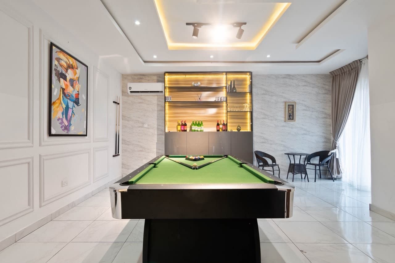 4 bedroom ensuite terrace 